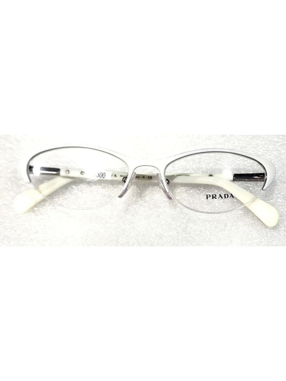 PRADA VPR54P LAR 101 Sm White Oval Cat Eyes Eyeglasses 51-17 135 Box Case